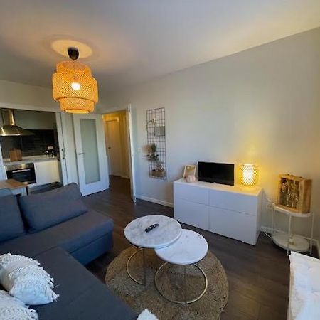 Apartamento A Un Paso De La Playa En Ares Con Piscina Y Parking Bagian luar foto