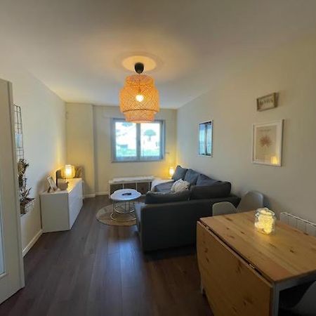 Apartamento A Un Paso De La Playa En Ares Con Piscina Y Parking Bagian luar foto